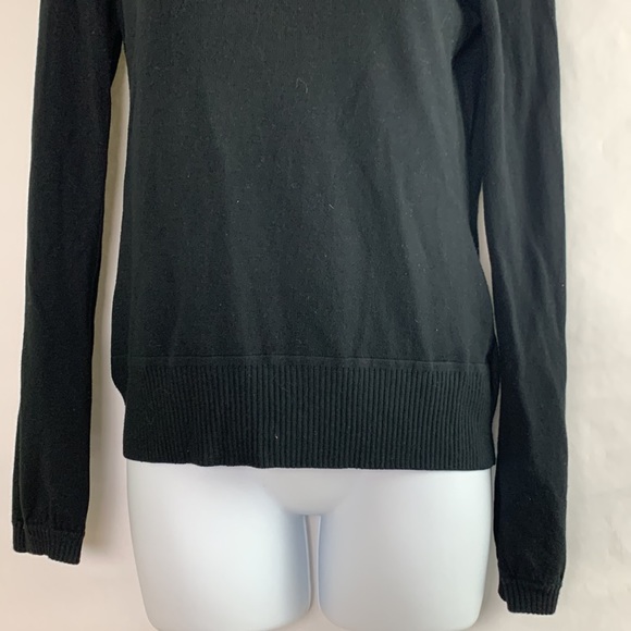 Universal Thread Black Turtleneck Long Sleeve Sweater Size M - Picture 3 of 5